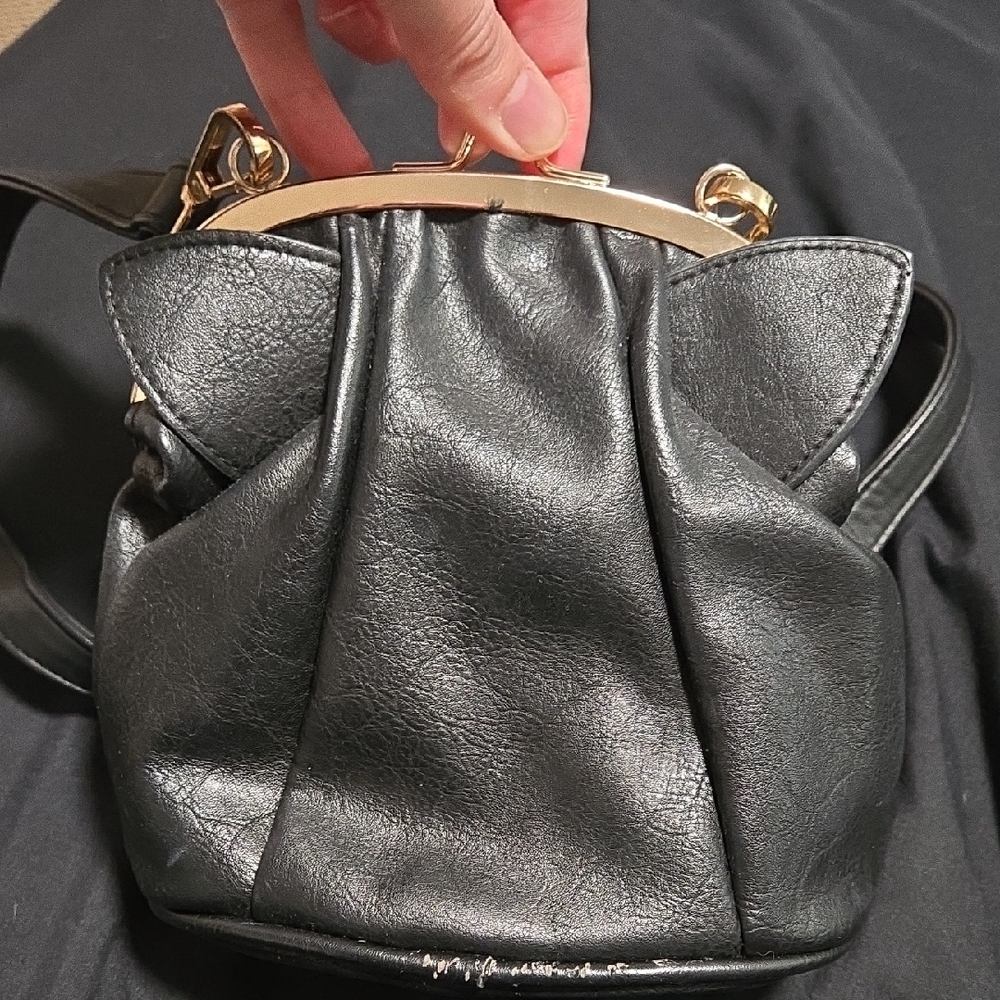 Elegant Black Leather Women's Bag